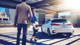 Lexus ct200h version L picture