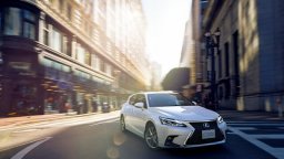 Lexus ct200h version L picture