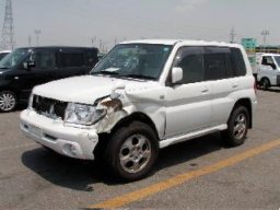 Mitsubishi Pajero IO ZR