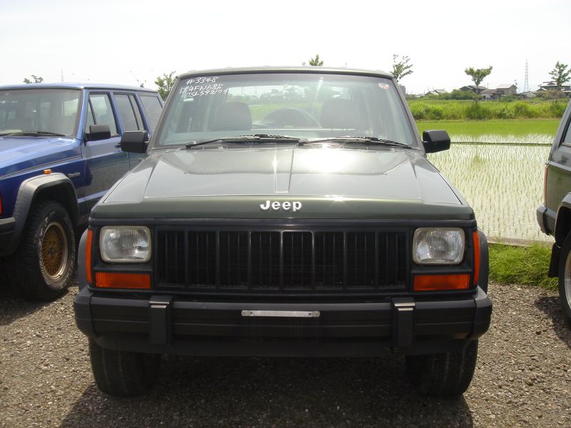 Chrysler Cherokee