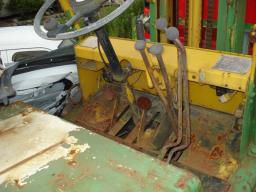 Unknown fork lift gasoline picture