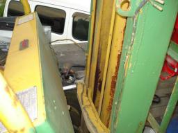 Unknown fork lift gasoline picture