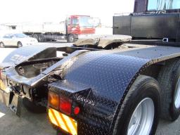 Mitsubishi FUSO head picture