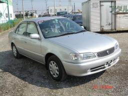 Toyota Corolla SE SALOON