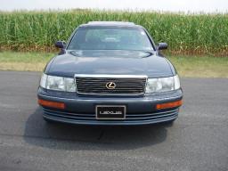 Lexus LS400