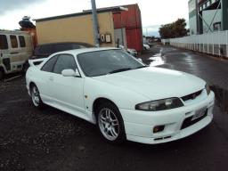 Used Nissan SKYLINE