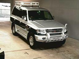 Mitsubishi Pajero Exceed