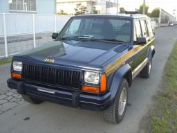 Chrysler Cherokee 