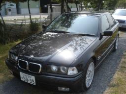 BMW 320i 