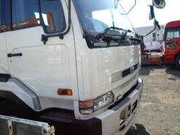 Nissan DIESEL UD picture