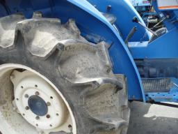 Iseki tractor  picture