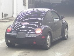 VOLKSWAGEN NEW BEETLE  picture