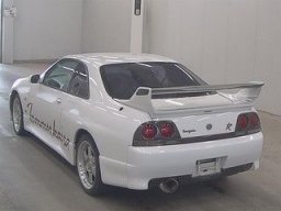 Nissan SKYLINE TOMMY KAIRA FULL SPEC R MODIFI picture