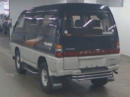 Mitsubishi Delica wagon CHAMONIX  picture