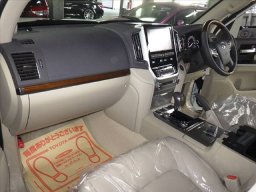 Toyota Land cruiser ZX picture