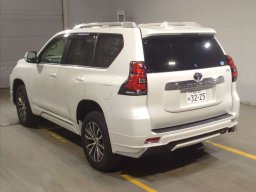 Toyota LAND CRUISER PRADO TX Lﾊﾟｯｹｰｼﾞ 4WD picture
