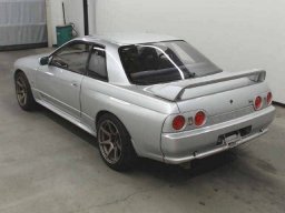 Nissan SKYLINE GT-R picture
