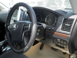 Toyota Land Cruiser AX 4WD picture