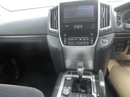 Toyota Land Cruiser AX 4WD picture