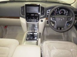 Toyota Land Cruiser AX  picture