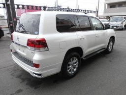 Toyota Land Cruiser AX picture