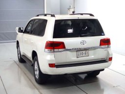 Toyota Land Cruiser AX 4WD picture