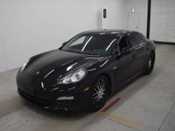 Porsche Panamera S picture