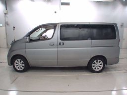 Nissan Elgrand V 4WD picture