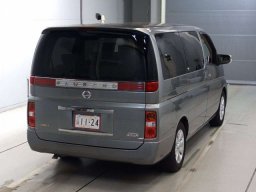 Nissan Elgrand V 4WD picture