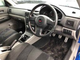 Subaru FORESTER STi Version picture