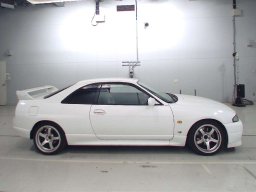 Nissan SKYLINE GT-R V SPEC picture