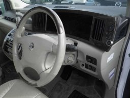 Nissan Elgrand Rider picture