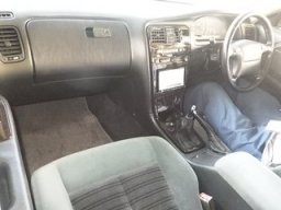 Toyota Mark II TOURER V 4 HT MODIFIED picture