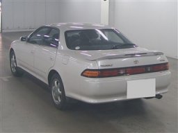 Toyota Mark II TOURER V 4 HT picture