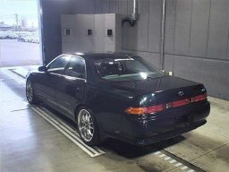 Toyota Mark II Tourer -V picture