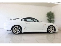 Toyota Supra RZ-S LSD SHOCK-ABSORBER FULL A picture