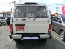 Toyota Land Cruiser 4.2 ZX FRP TOP TI-SE picture