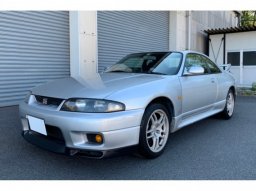 Nissan SKYLINE R33 V SPEC ONE OWNER picture