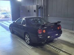 Nissan SKYLINE 25GT TURBO picture