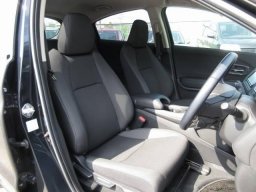 Honda VEZEL X HONDA SENSING ONE OWNER picture