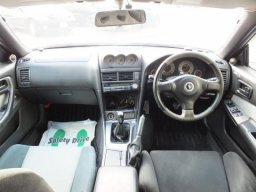 Nissan SKYLINE 25GT TURBO picture