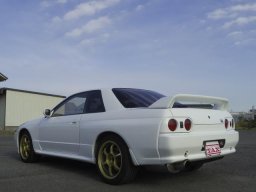 Nissan SKYLINE GT-R V SPECIFICATIONS picture