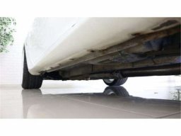 Nissan SKYLINE GT-R Crystal White BREMBO picture