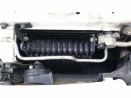 Nissan SKYLINE GT-R Crystal White BREMBO picture