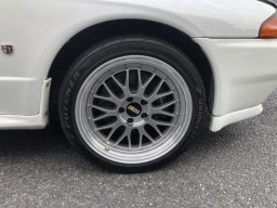 Nissan SKYLINE GT-R V SPEC picture