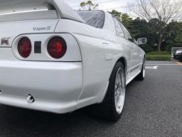 Nissan SKYLINE GT-R V SPEC picture