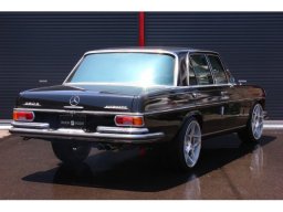 Mercedes-Benz S Class 280S picture