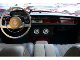 Mercedes-Benz S Class 280S picture