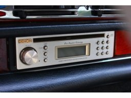 Mercedes-Benz S Class 280S picture