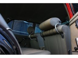 Mercedes-Benz S Class 280S picture